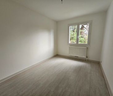 Location Appartement 3 pièces 59m² TOURNON SUR RHONE 07300 - Photo 4