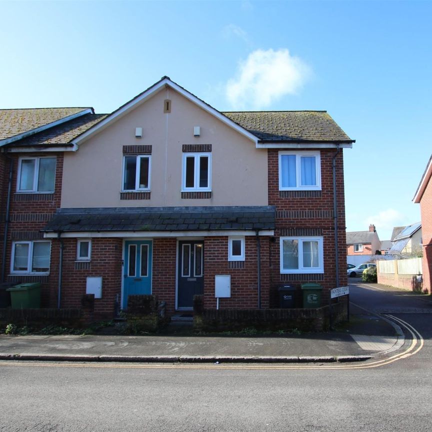 3 bed End of Terrace House for let - Photo 1