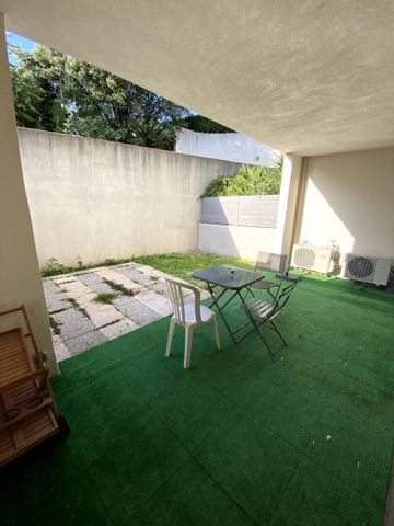 Appartement 2 pièces 45m2 MARSEILLE 12EME 950 euros - Photo 2