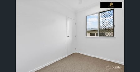 Modern 3-Bedroom in Prime Location - Photo 3