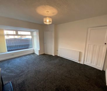 Dodgson Avenue, Leeds - Photo 2