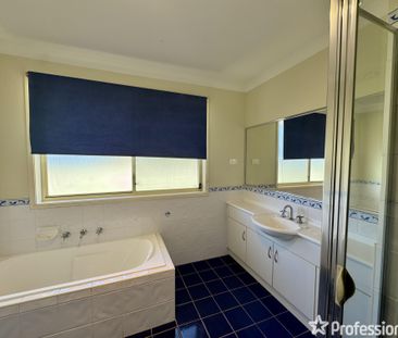 9 Mildura Street, Nowra NSW 2541 - Photo 5