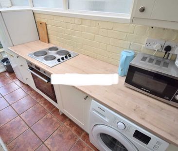 Room in a Shared House, Liverpool Road, RG1 - Photo 2