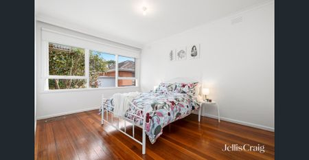 Bright Home In The Heart Of Hampton - Photo 5