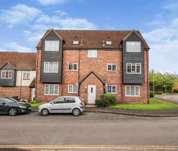 Dewell Mews, Swindon, Swindon, SN3 - Photo 3