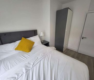 1 bedroom in a house share to rent - Photo 6