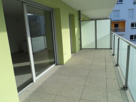 Location Appartement 3 pièces 66m² - Photo 5