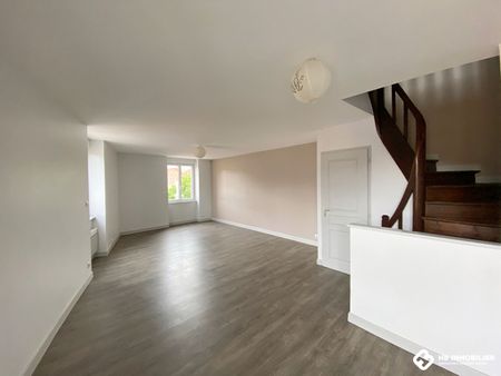 Location Appartement 4 pièces 89m² CHAUFFAILLES 71170 - Photo 2
