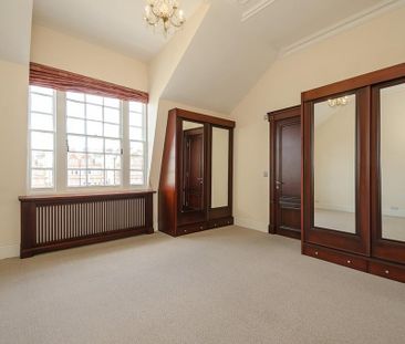 4 bedroom flat to rent - Photo 3