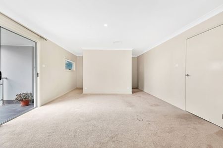 27 Lyrebird Crescent, The Ponds, NSW 2769 - Photo 2