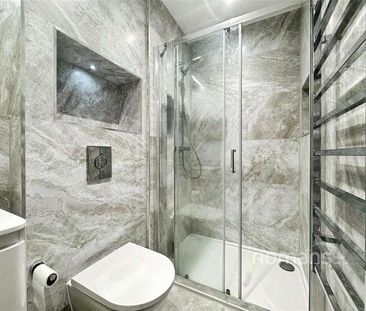 Shoppenhangers Road, Maidenhead, Berkshire, SL6 - Photo 1