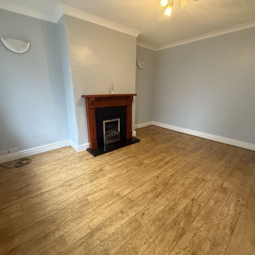 Abbott Street, Huddersfield - Photo 1