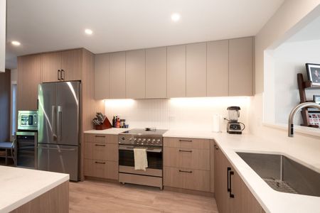 Deep Cove Delight! - Photo 2