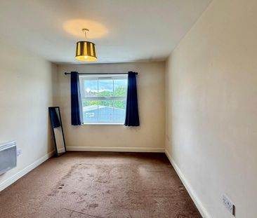 2 bedroom Flat To Let - Photo 5