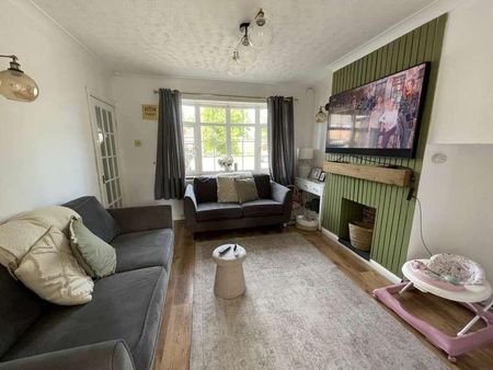 Turners Hill, Hemel Hempstead, HP2 - Photo 2