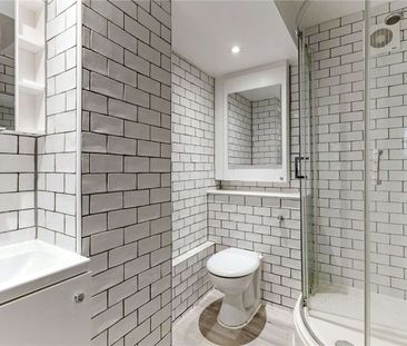 A superb detached four bedroom home with stunning views over the su... - Photo 5