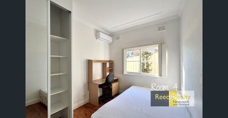 Feature Packed House - Photo 5