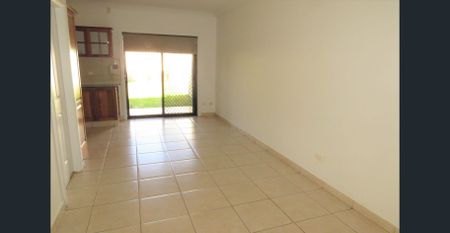 Spacious Duplex - Photo 4