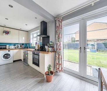 Kidlington, Oxfordshire, OX5 - Photo 3