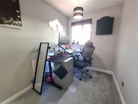 Laidon Square - Photo 5