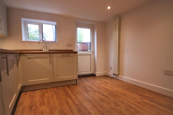 1 bedroom detached house to rent - Photo 1