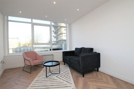 Bains Apartments, High Road, Ilford, Essex IG3 - Photo 4