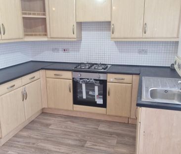 3 bedroom house to rent - Photo 2