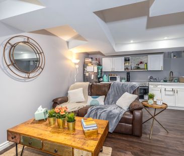 For Lease - 2362 Proudfoot Trail Unit# Bsmt, Oakville, Ontario - Photo 2