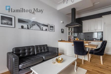 Komfortowe dwupokojowe mieszkanie w Śródmieściu Warszawy - Zdjęcie 2