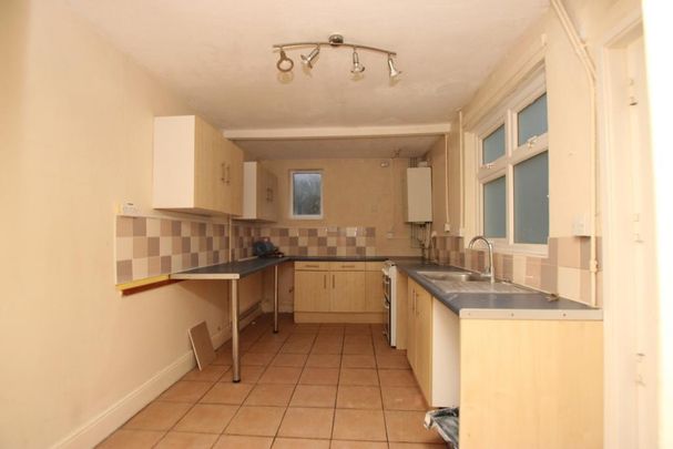 3 bedroom terraced house to rent - Photo 1