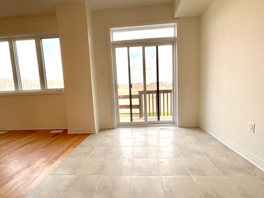 For Lease - 242 Port Crescent, Welland, Ontario - Photo 1