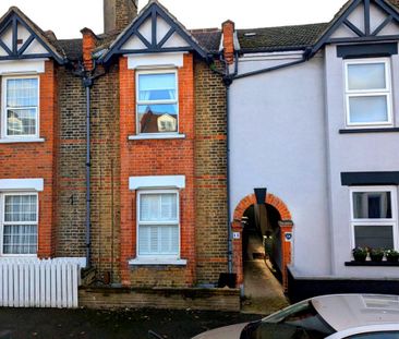 3 bedroom terraced house to rent - Photo 5