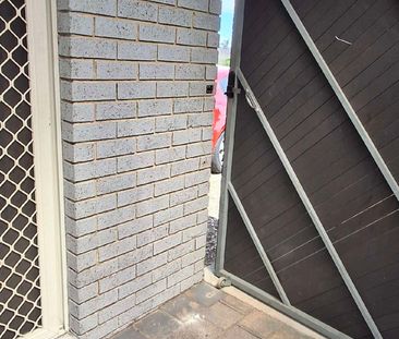 Carrum Downs - Photo 1