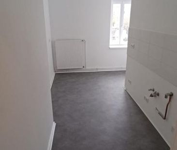 Sanierte Altbauwohnung direkt am Tuchollaplatz ab sofort EUR 740 - Foto 1
