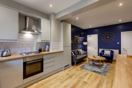 1 bedroom in a house share to rent - Photo 4