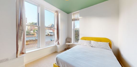 65 Forest Road Flat 1 - Photo 2