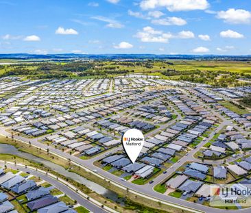 "Low-maintenance Living" - Photo 2