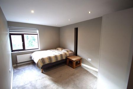 3 bedroom apartment to rent - Photo 5