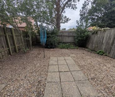 1 bedroom ground floor flat to rent - Photo 3