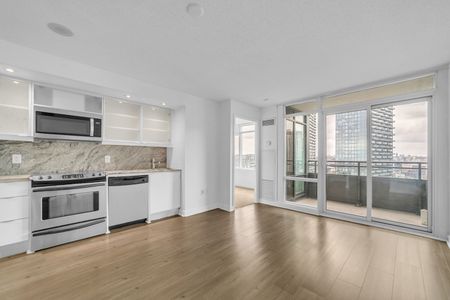 For Lease - 25 Telegram Mews Unit# 3511, Toronto, Ontario - Photo 3