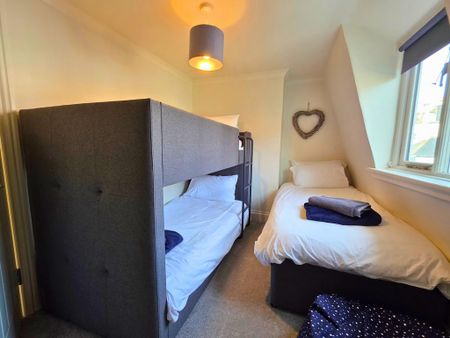 3 bedroom terraced house to rent - Photo 4