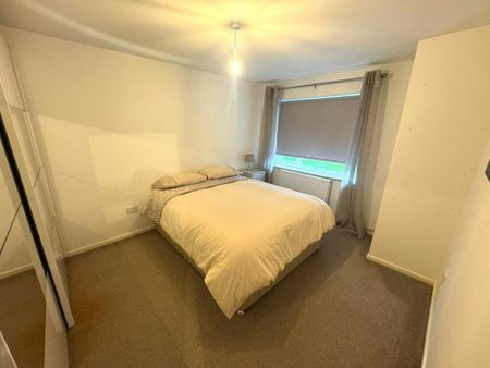 2 bedroom semi-detached bungalow to rent - Photo 2