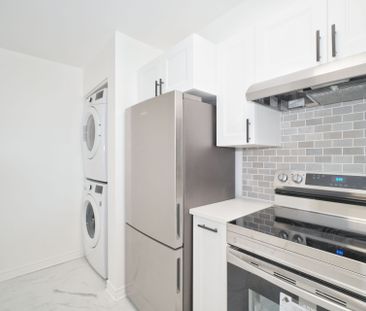 For Lease - 214 Viewmount Drive Unit# 303, Cityview - Parkwoods Hil... - Photo 2