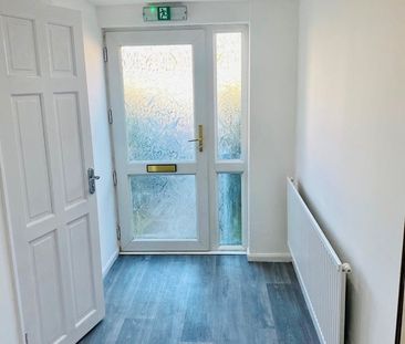 Room in a Shared House, Varden Croft, B5 - Photo 6