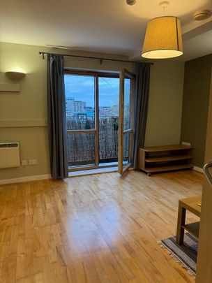 2 Bed Flat, High Street, M4 - Photo 1