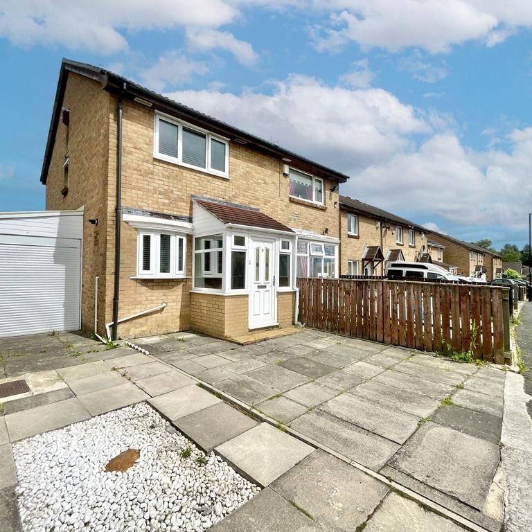 2 bedroom semi-detached house to rent - Photo 1
