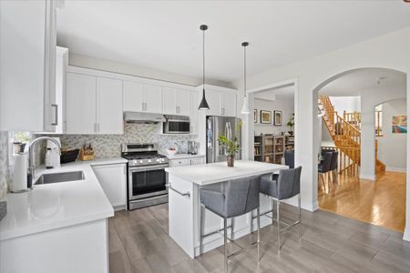 For Lease - 135 Tawny Crescent, Oakville, Ontario - Photo 3