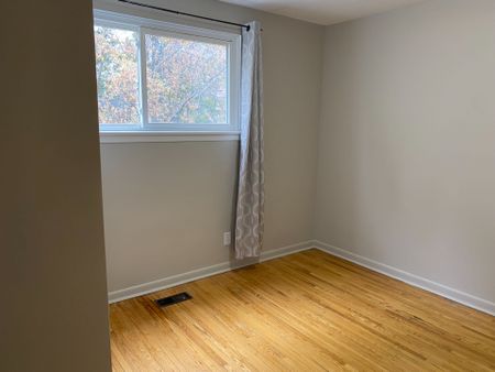 For Lease - 3230 The Credit Woodlands N/A, Mississauga, Ontario - Photo 3