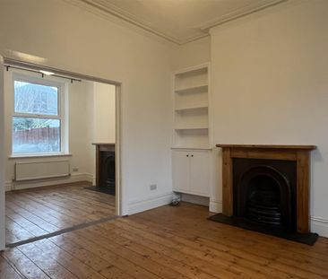 Station Road, Penarth, Vale of Glamorgan - Photo 4