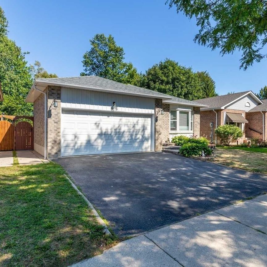 For Lease - 45 Regency Crescent Unit# Bsmt, Whitby, Ontario - Photo 1